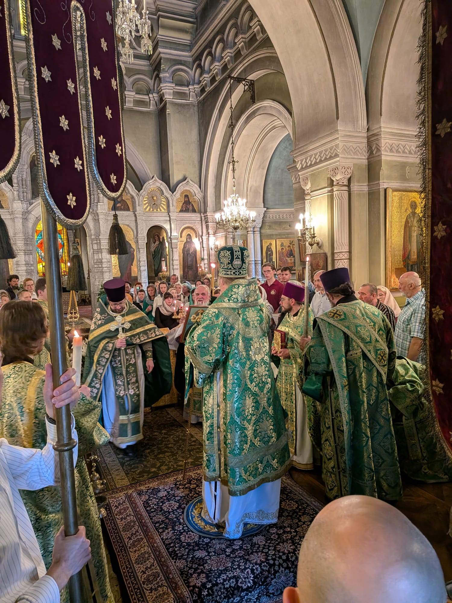 Bischöflicher Gottesdienst zum Festtag der heiligen Apostelfürsten Petrus und Paulus in Dresden