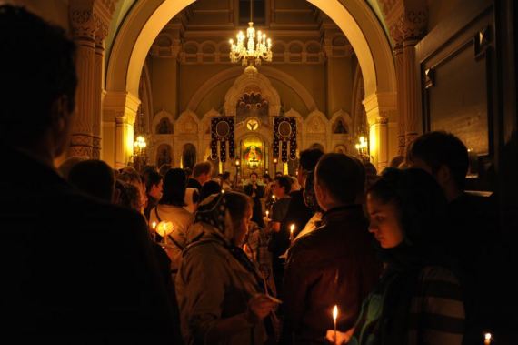 Пасхальное богослужение в храме прп. Симеона Дивногорца